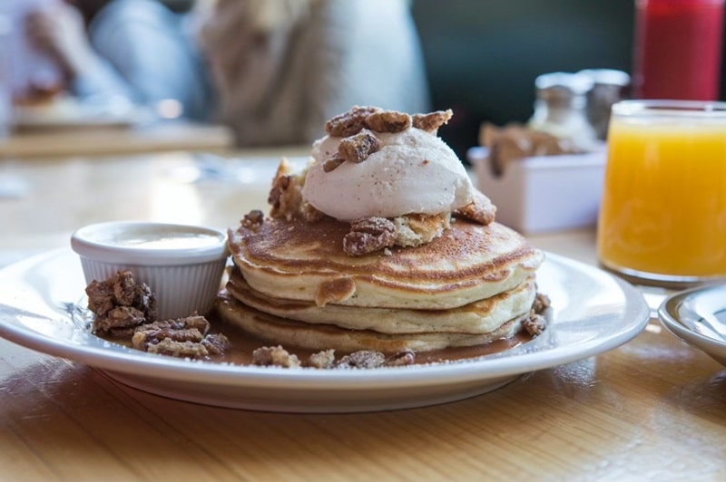 Café da manhã no Clinton Street Baking Company em Nova York