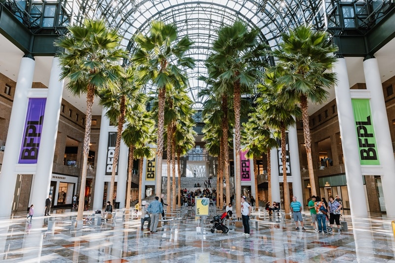 Interior do shopping Brookfield Place em Nova York